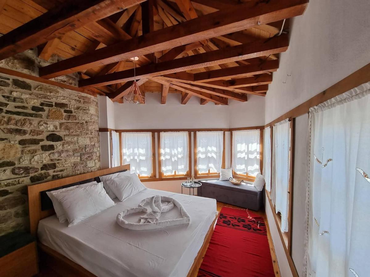 The Heart Of The Bazaar Guest House Gjirokastër 외부 사진