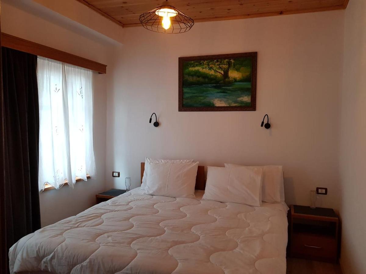 The Heart Of The Bazaar Guest House Gjirokastër 외부 사진